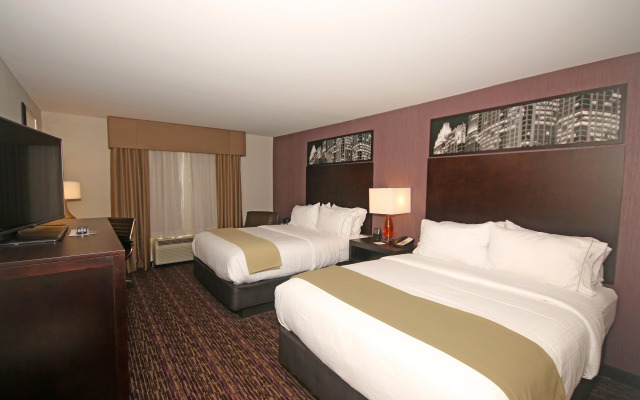Holiday Inn Express & Suites Charlotte North by IHG