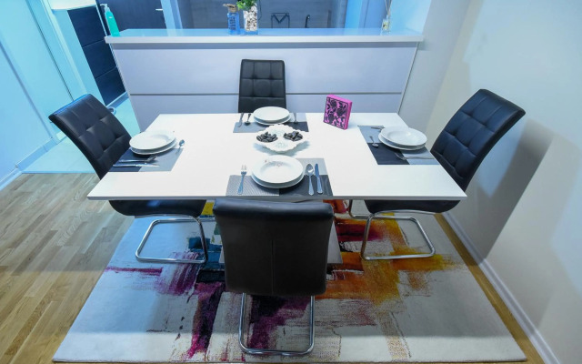 Luxury "Cube" Apartment