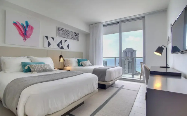 Upscale Condo w/ Pool Access in Hyde Beach House!