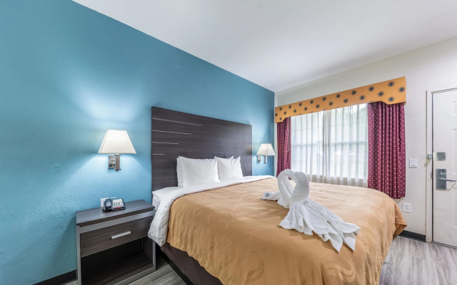 Quality Inn & Suites Canton