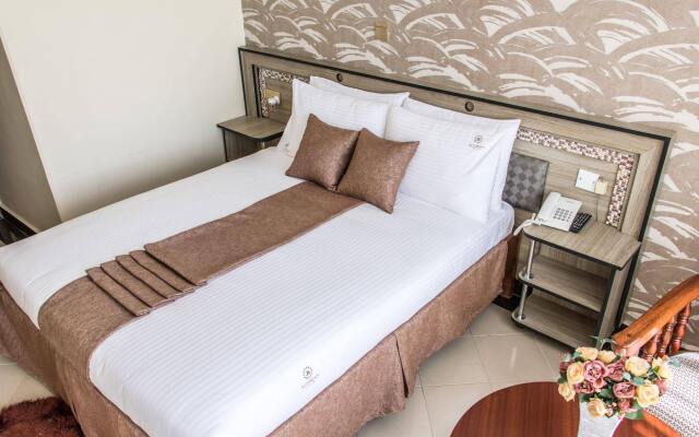 Astorian Grand Hotel