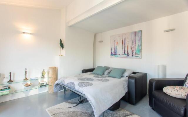 Ross 5- F2, Lumineux, Balcon, Loft, Clim, Vieux-Nice