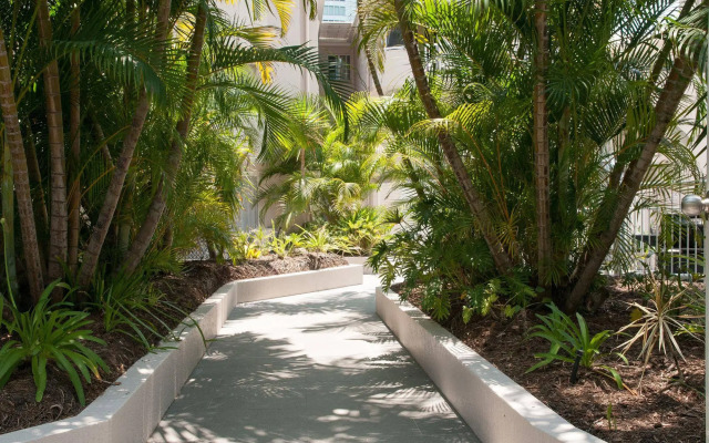 Costa D'ora Apartments