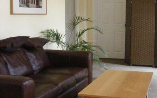 The Lowfield Inn
