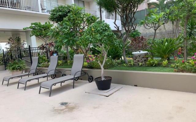 Your Little Piece of Paradise Pool, BBQ & Wifi at Inn on the Park 613