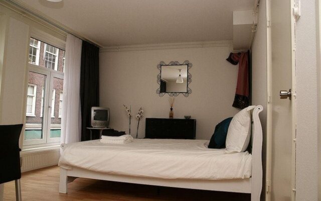 Home Run Amsterdam Bed & Breakfast