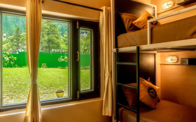 The Hosteller Naukuchiatal