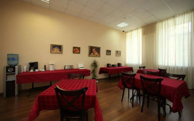 Dom Vyazemskoy Living Quarters