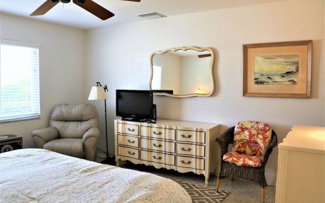 Jamaica Royale - 006 - 1 Br Condo