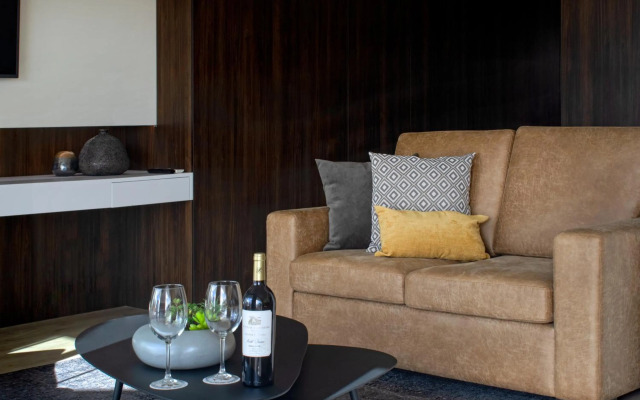 AP Maria Nova Lounge - Adults Friendly