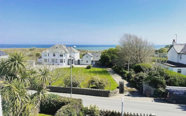 The Egryn Abersoch LLP