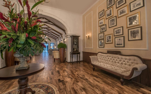 Residence by Uga Escapes