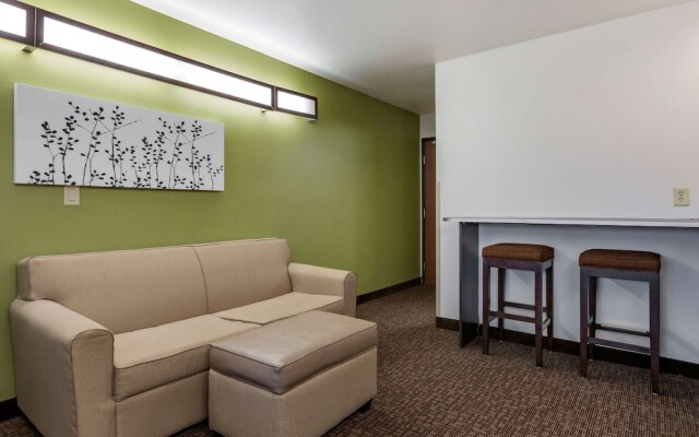 Microtel Inn Suites By Wyndham Kalamazoo