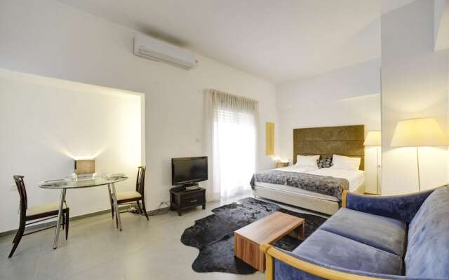 Hayarkon Beach Apartments