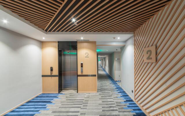 Holiday Inn Express Shanghai Gubei by IHG