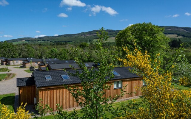 Rowan Lodge, Sleep 6, hot Tub, pet Friendly