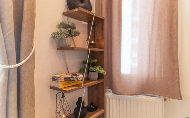 Eclectic Luxury Studio (Egnatias str)