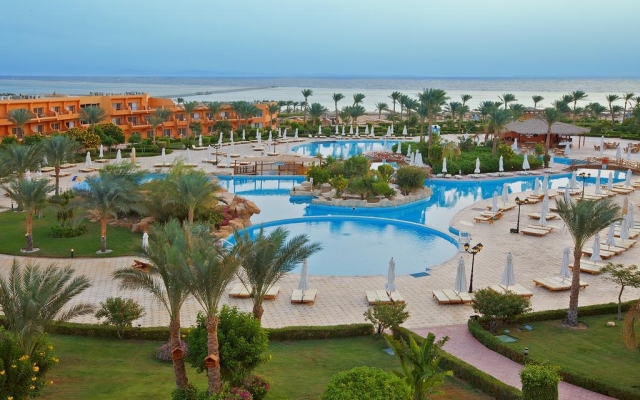 Amwaj Oyoun Resort & Casino