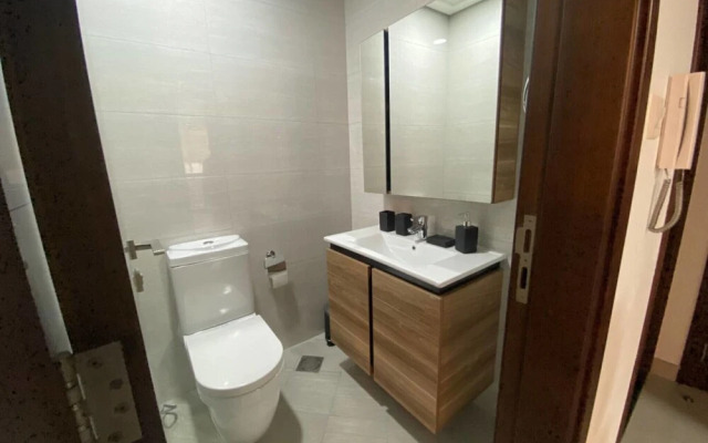 Refined Classy 3 Bedroom Apartment in Jumeirah