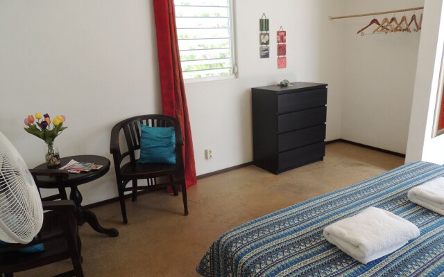 B&B Hacienda La Bougainville