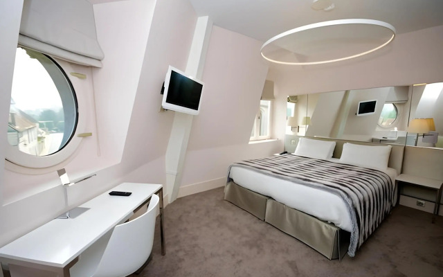 Le Cesar Hotel