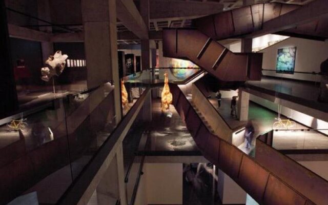Mona Pavilions