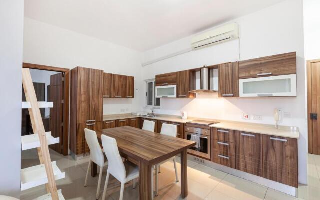 Modern APT next to UNI Skatepark St Julians by 360 Estates
