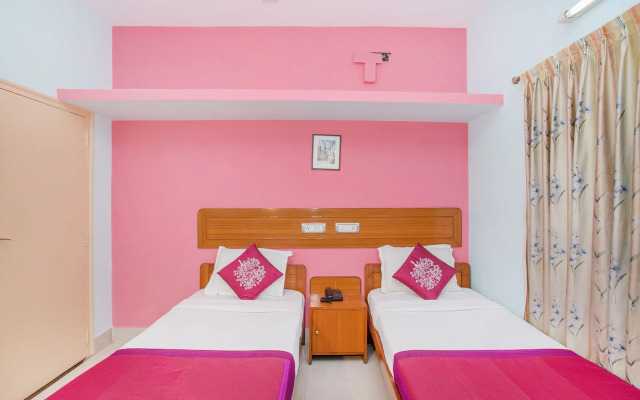 Hotel Red Carpet Residence by OYO Rooms