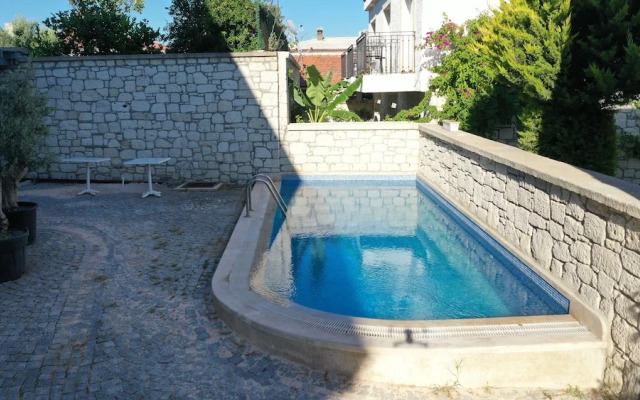 Neva Hotel Alacati