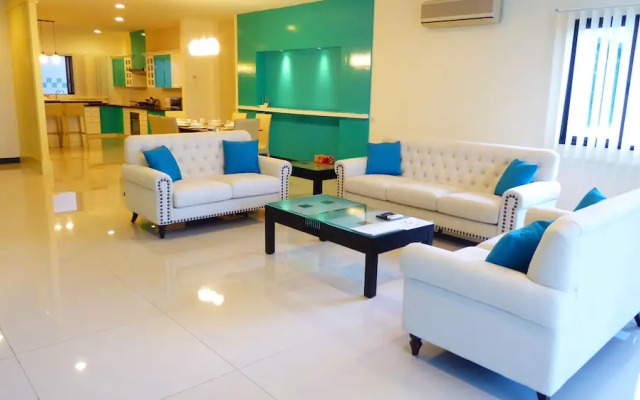 Rimbun Suites & Residences