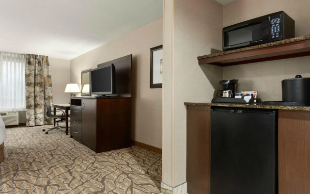 Sonesta Simply Suites Austin South