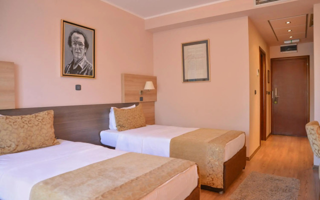 Hill Hotel