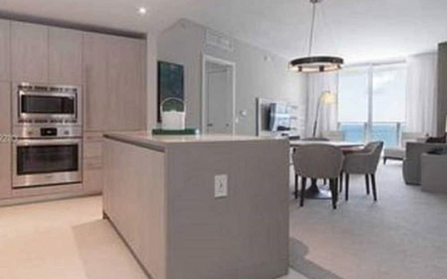 Hide Beach Residences