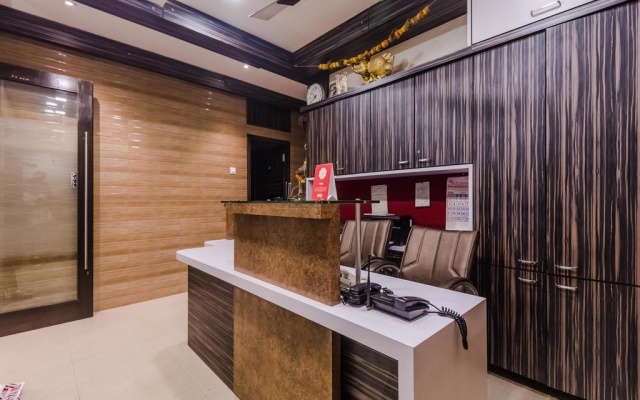 OYO 6371 Hotel Abrol