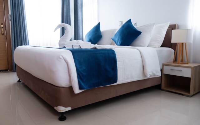 Reef Edge Thulusdhoo