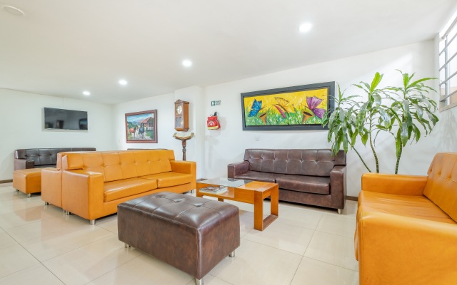 Hotel Metropolitana Plaza