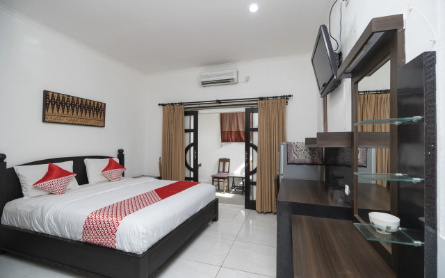 Super OYO 2417 Panen House