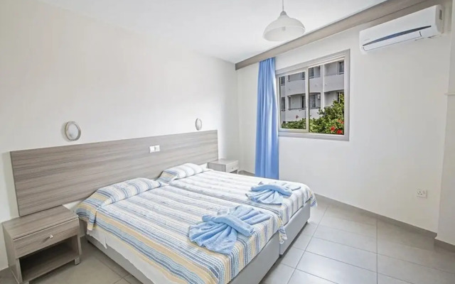 Beautiful Apartment With Communal Pool, Ayia Napa Apartment 1328