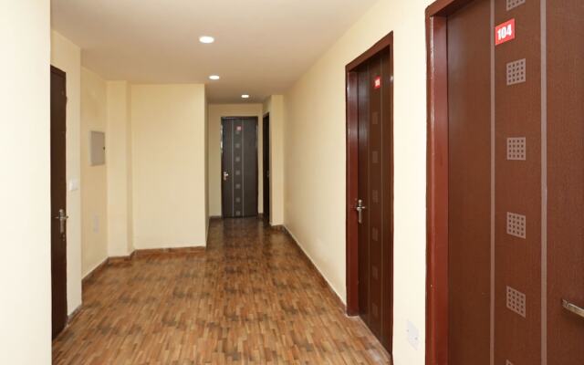 OYO 11952 Hotel Royal India