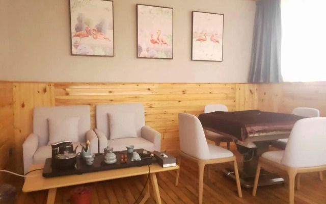 Zunyi Aizhu Smart Hotel(遵义爱住智能酒店)