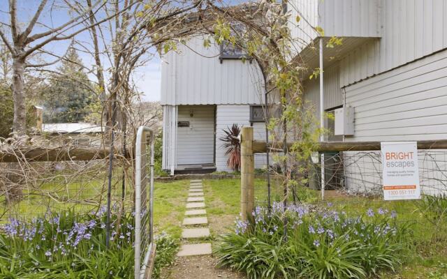 Le Chateau - Centrally located