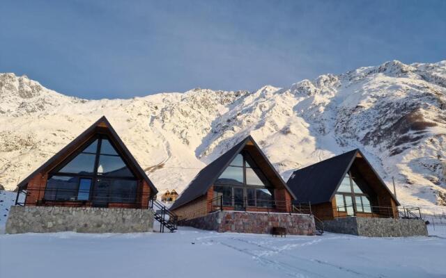 Kera cottages kazbegi