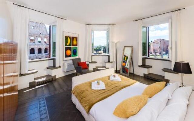 Rome Unique Colosseum View Apartment