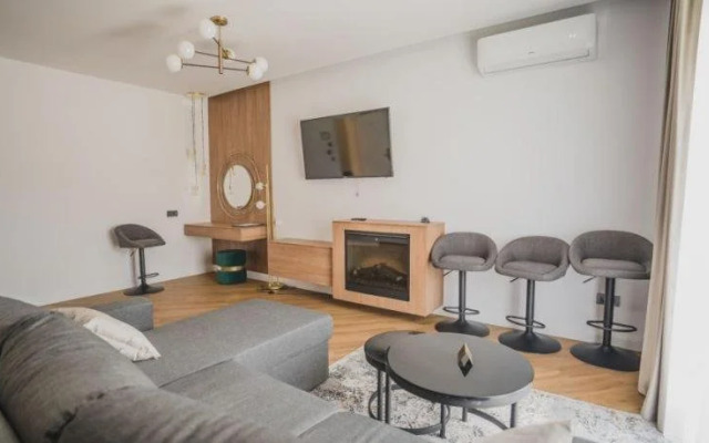 . Panoramic Colibita