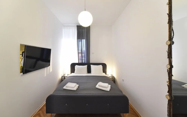 Corner apartments Savska