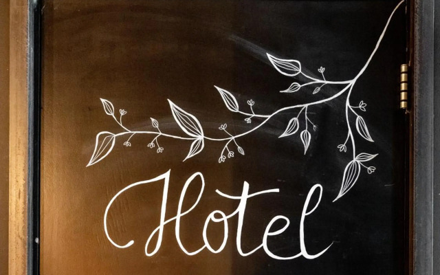 Wolf Hotel 