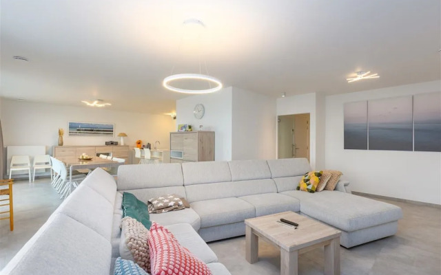 Spacious New-build Apartment With Large Terrace