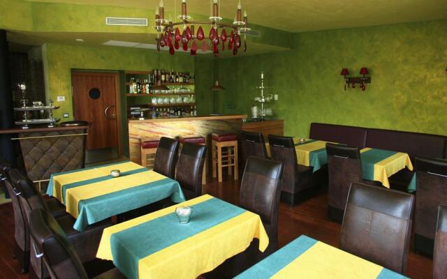 Hotel Conti