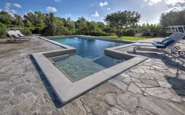 Sardinia Re - Villa Gialla