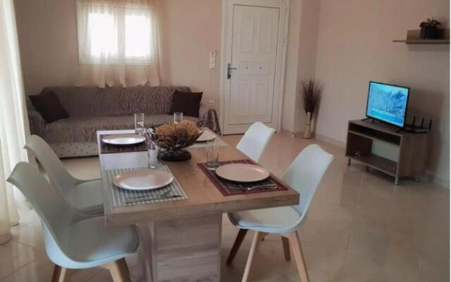 Paschali apartment with 2 bedrooms in Ammoudia
